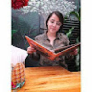 Meet your Posher, Alejandra